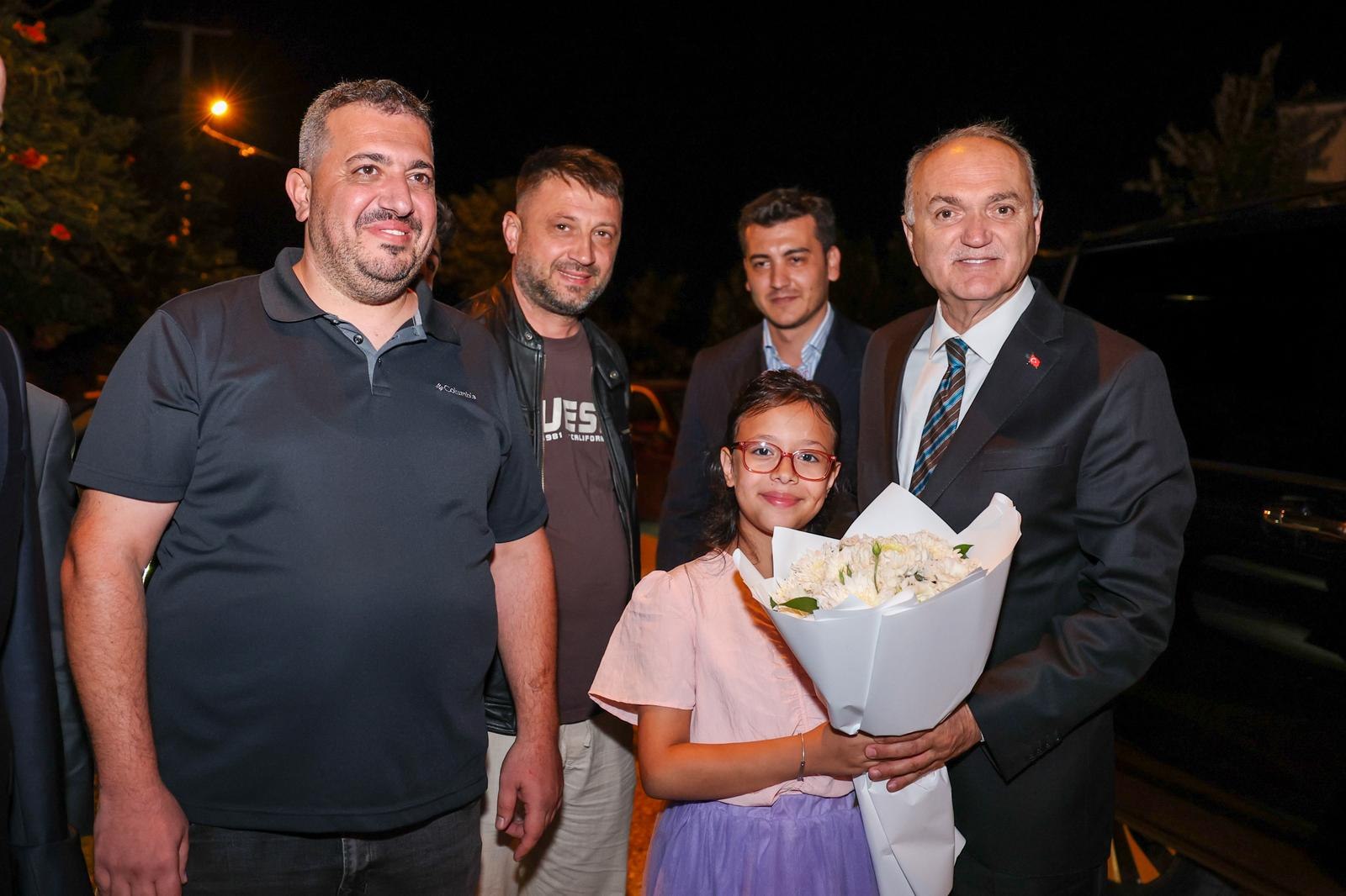 “BİZİM YAPTIĞIMIZ HER İŞ GERÇEK BELEDİYECİLİKTİR”