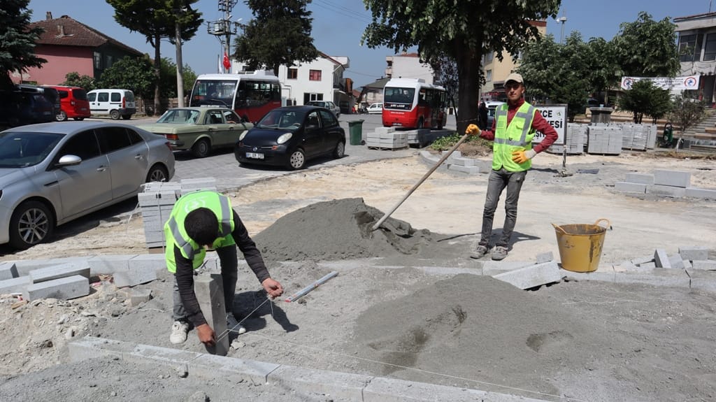 KONURALP SOKAKLARI SAĞLIKLAŞTIRILIYOR