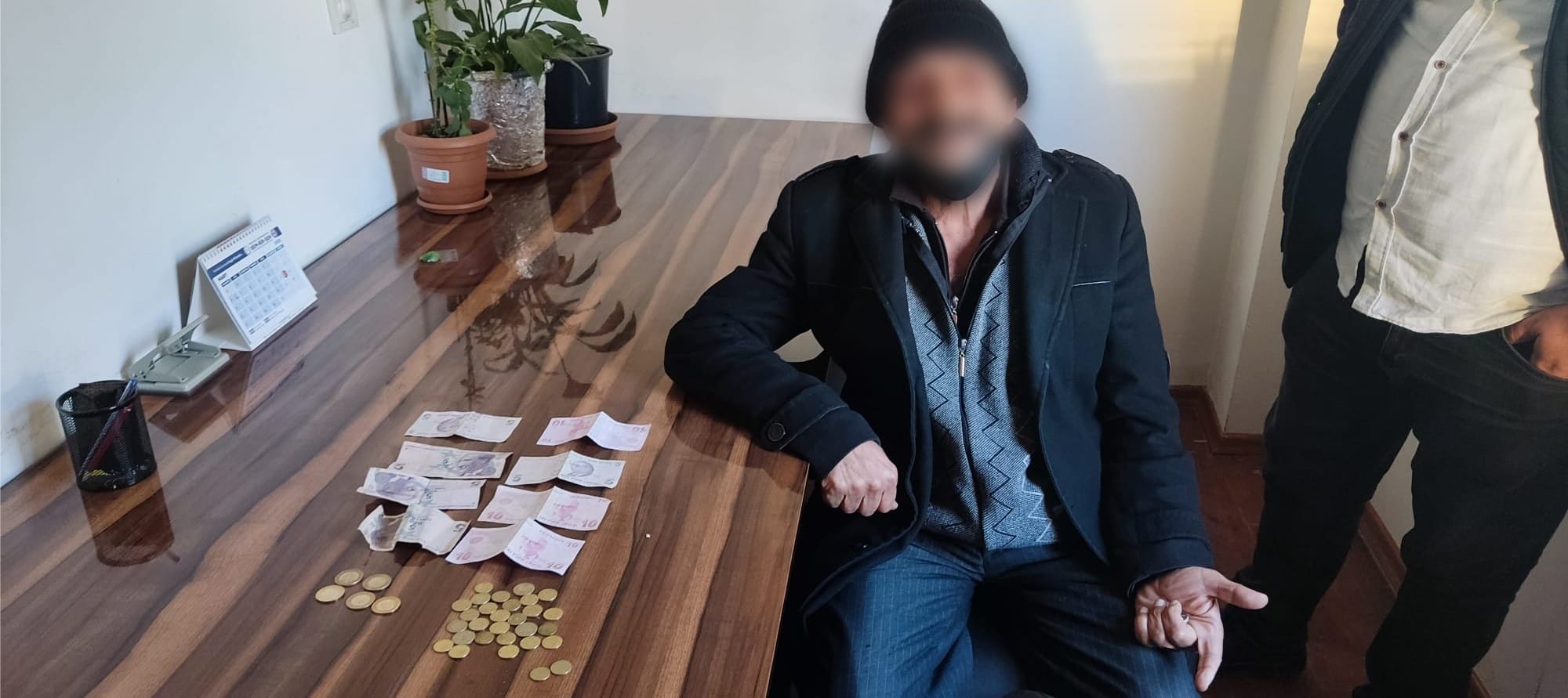 TOPLAM 428 TL ELE GEÇİRİLDİ