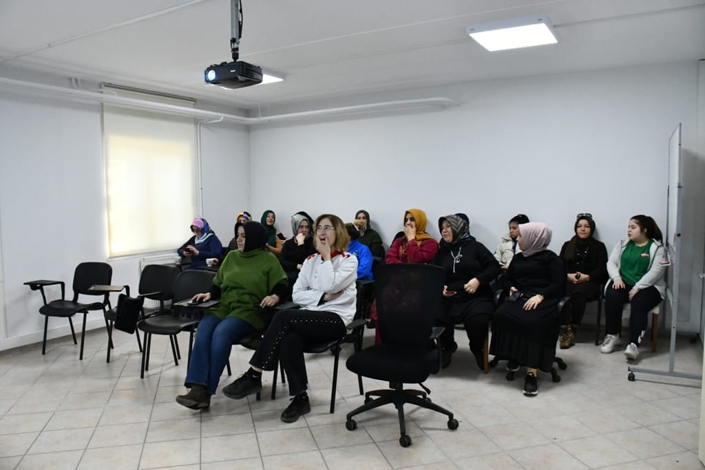 İTFAİYE YANGINA KARŞI FARKINDALIK OLUŞTURUYOR