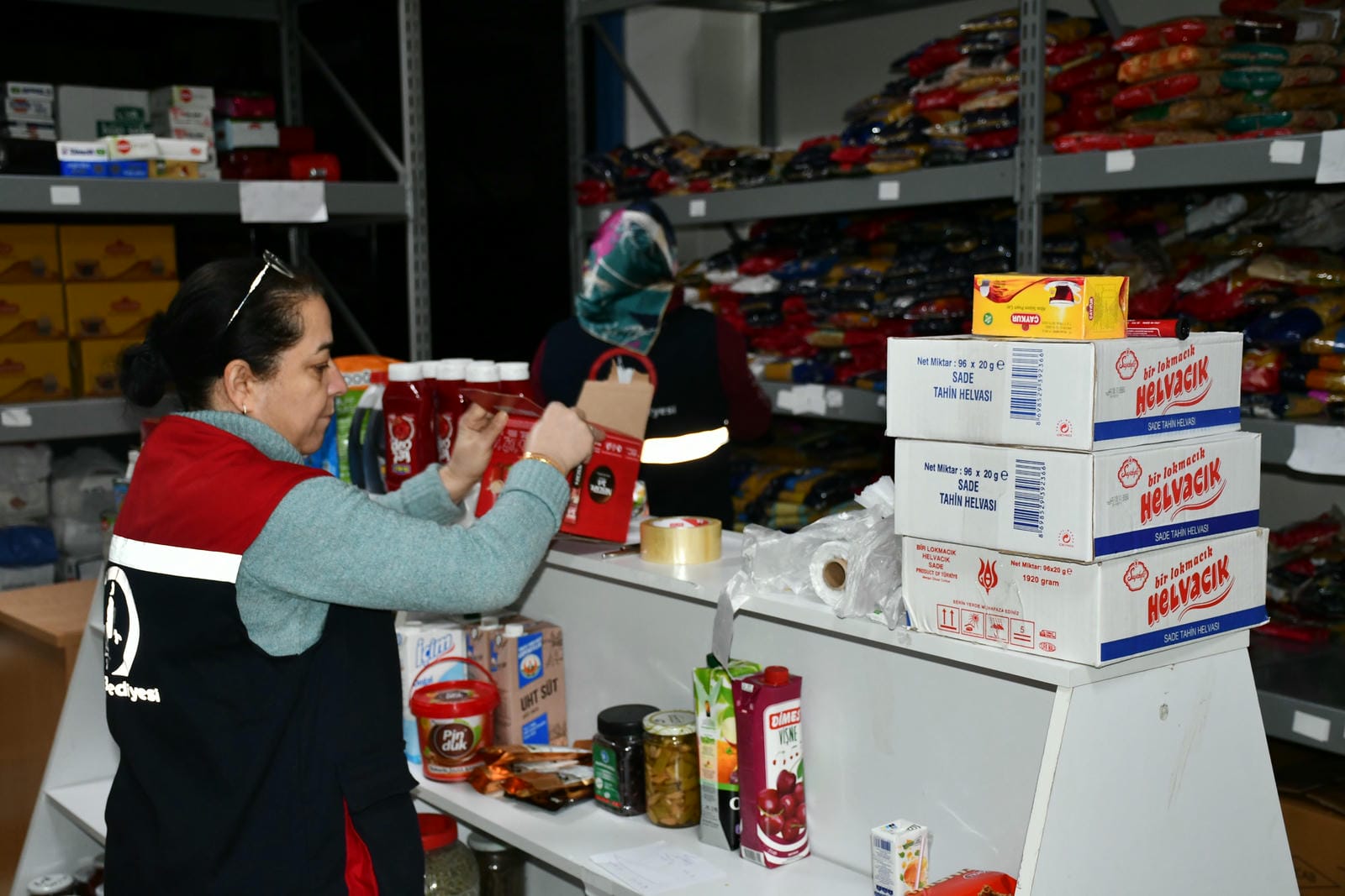 SOSYAL MARKET DEPREMZEDELERİN HİZMETİNDE