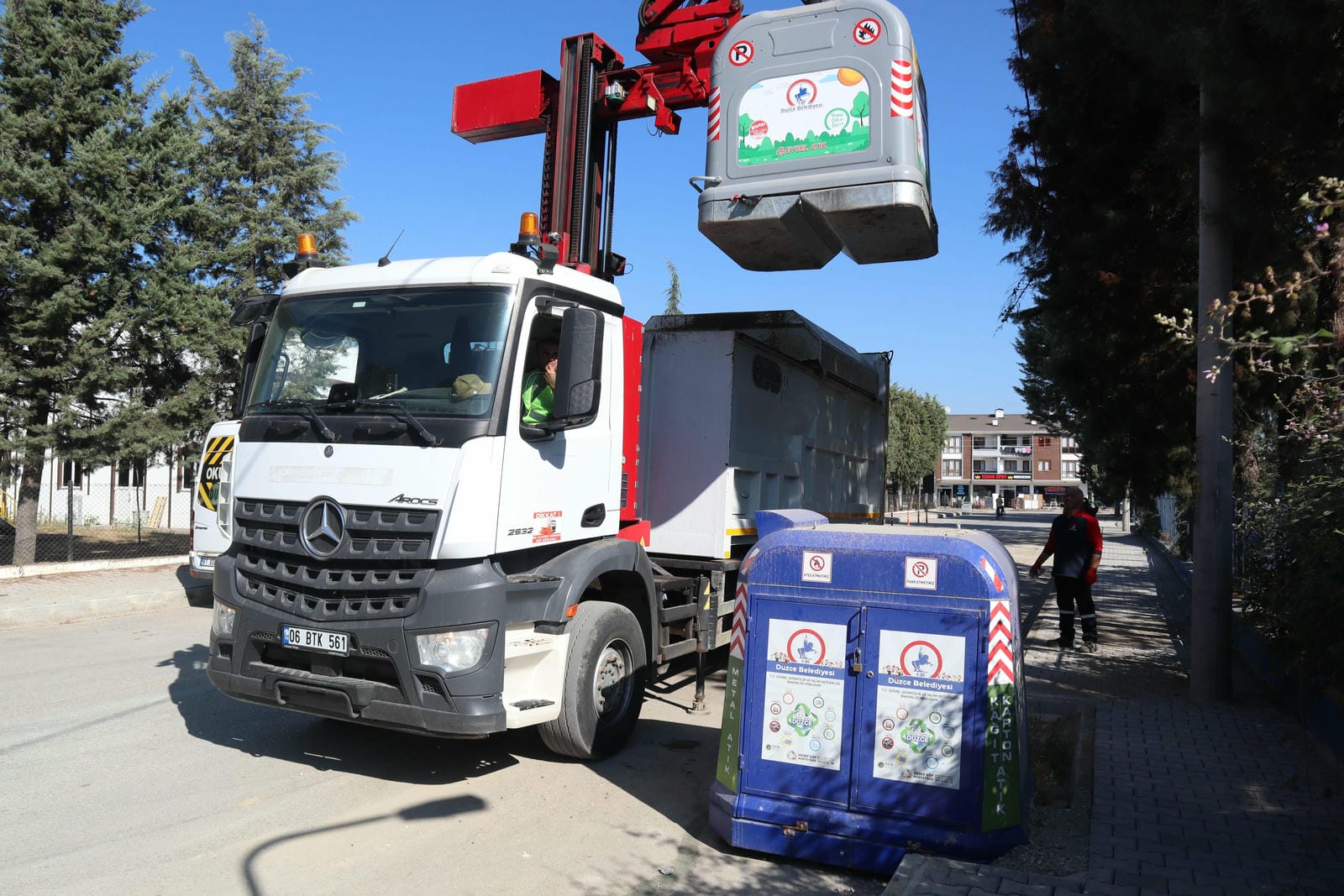 DÜZCE BELEDİYESİ SIFIR ATIK POLİTİKASINDA ÖRNEK TEŞKİL EDİYOR