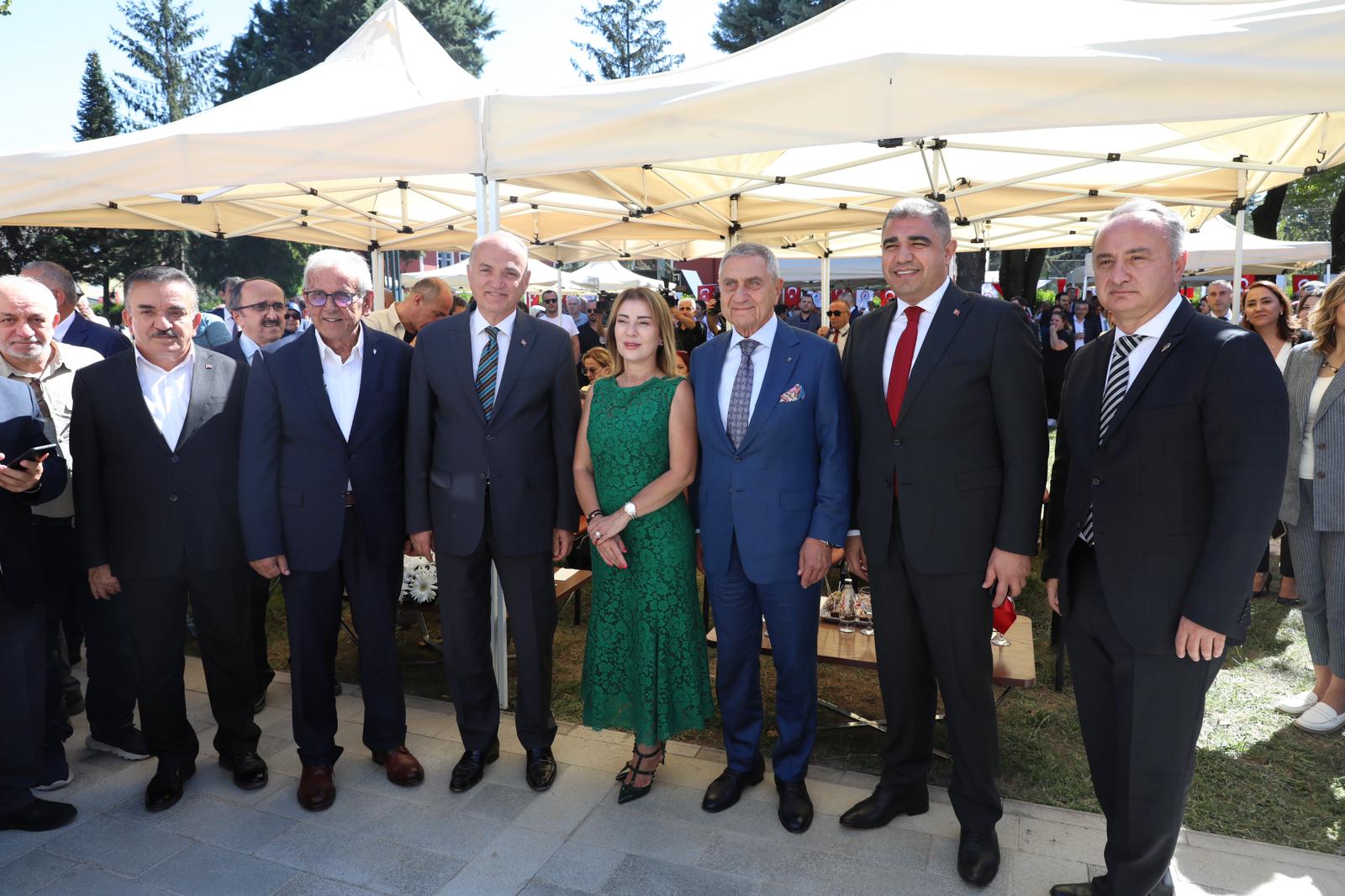 SABİHA ULUSOY KÜTÜPHANESİ’NE GÖRKEMLİ AÇILIŞ