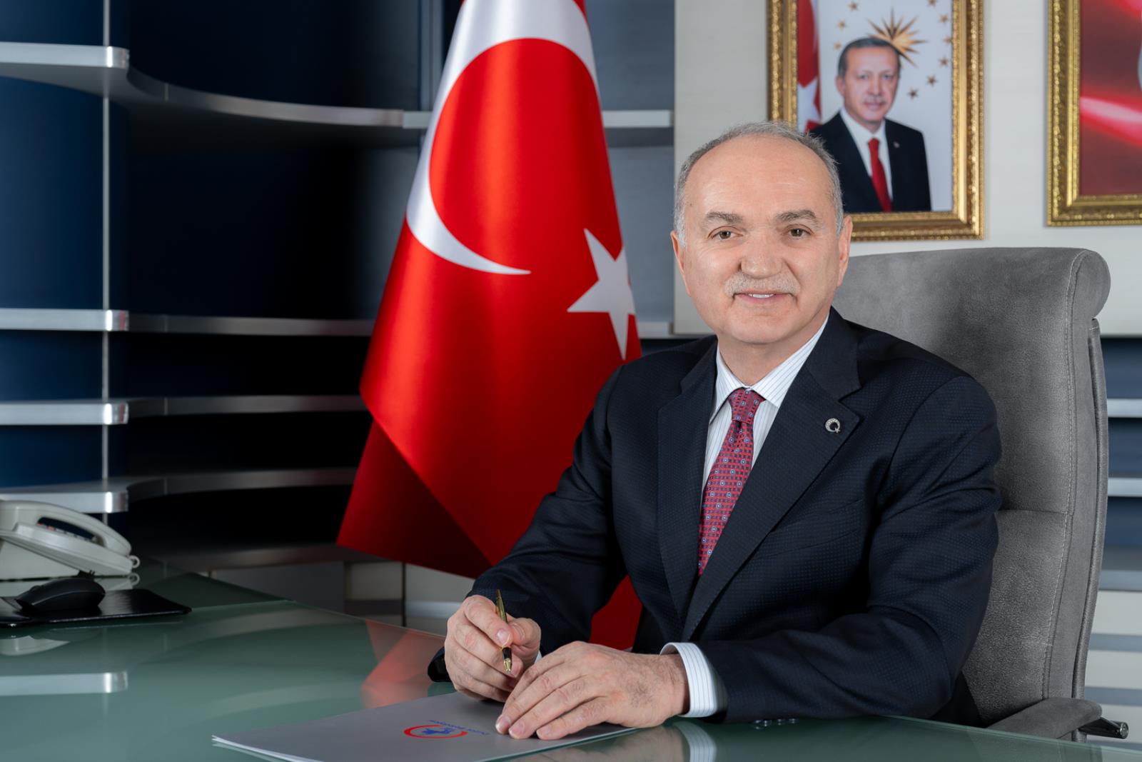 BAŞKAN ÖZLÜ’DEN KADİR GECESİ MESAJI