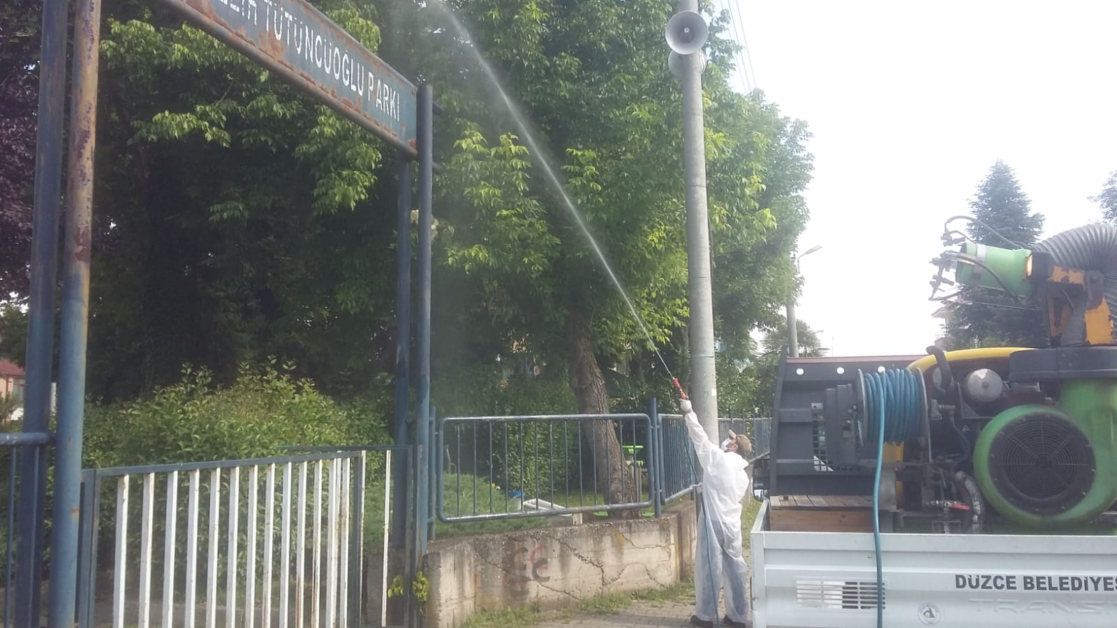 BELEDİYEDEN İLAÇLAMA DESTEĞİ