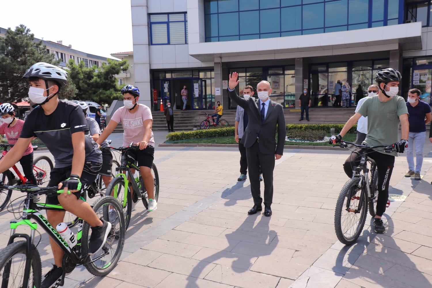 “HERKES İÇİN SIFIR EMİSYONLU HAREKETLİLİK”