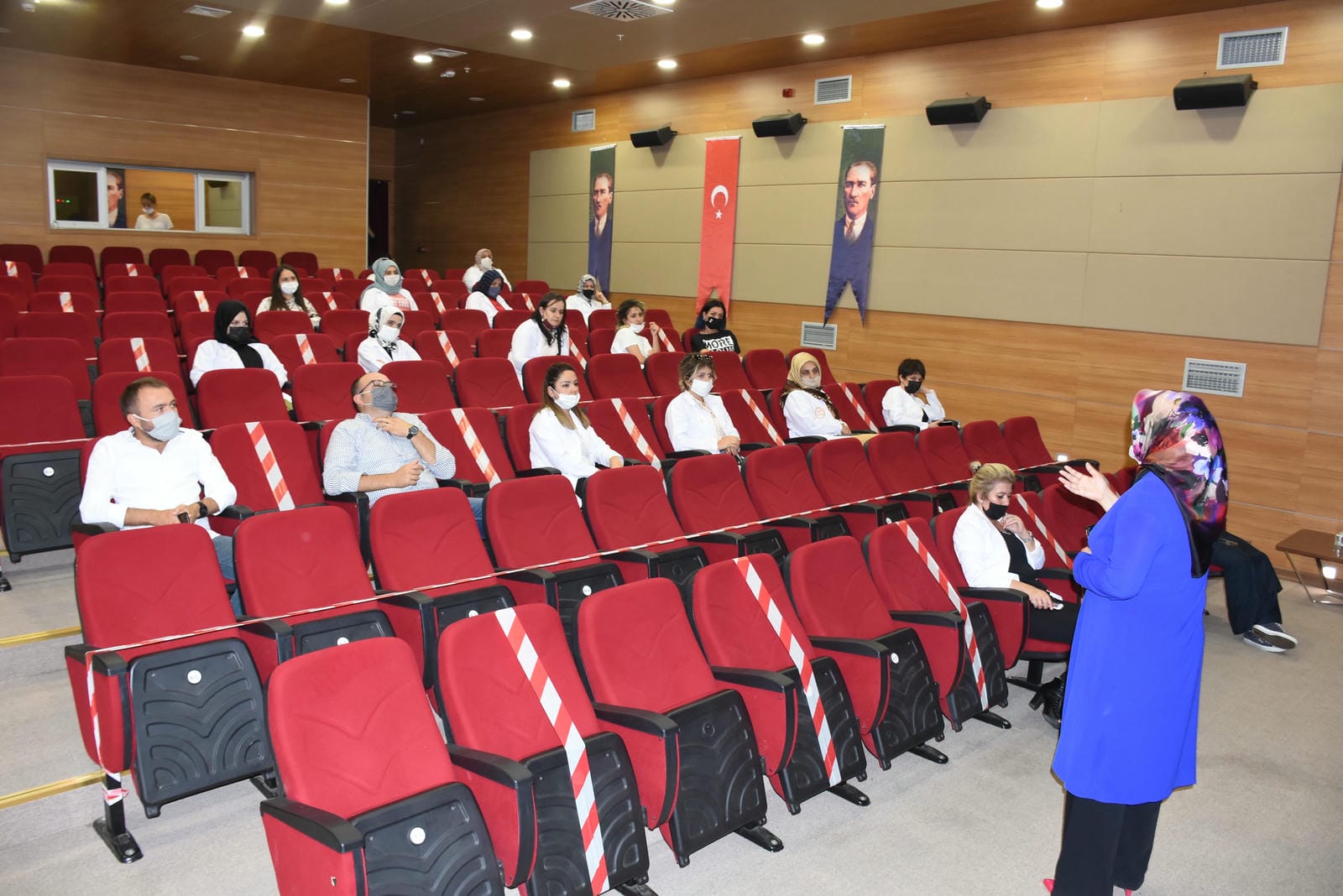BELMEK EĞİTİMCİLERİNE İLETİŞİM EĞİTİMİ