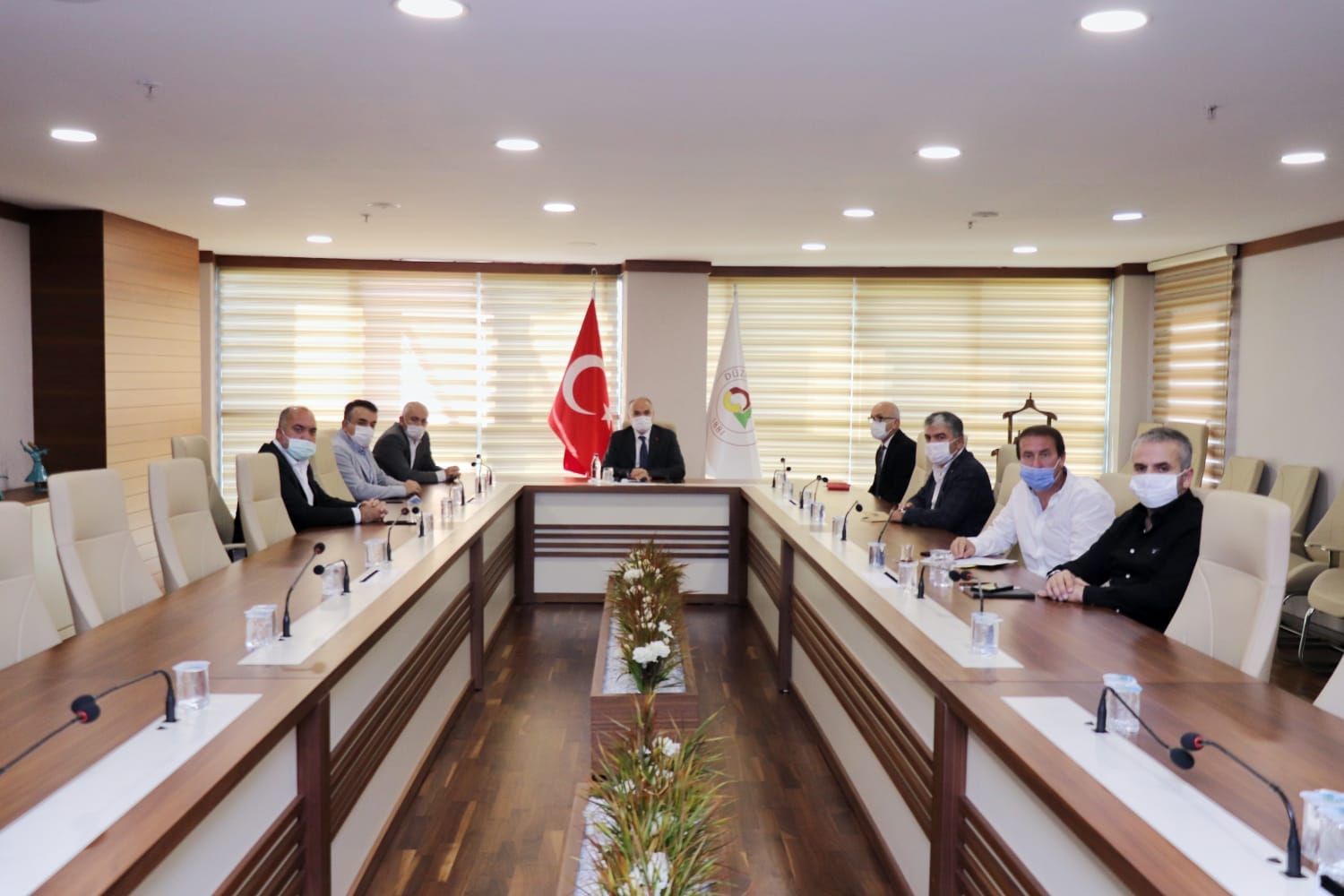 BAŞKAN ÖZLÜ; “YAPISAL VE REFORMİST BİR  ÇÖZÜM ÜRETMENİN PEŞİNDEYİZ”