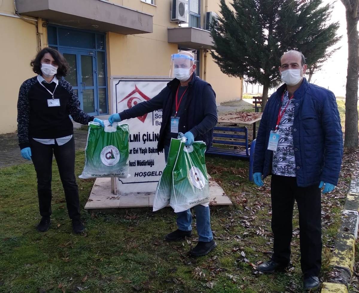 MASKELER VATANDAŞLARA ULAŞTIRILIYOR