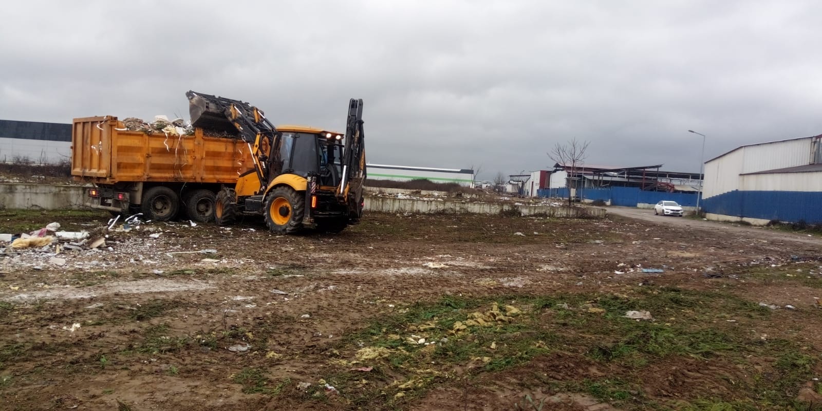 25 KAMYON ATIK ÇIKTI