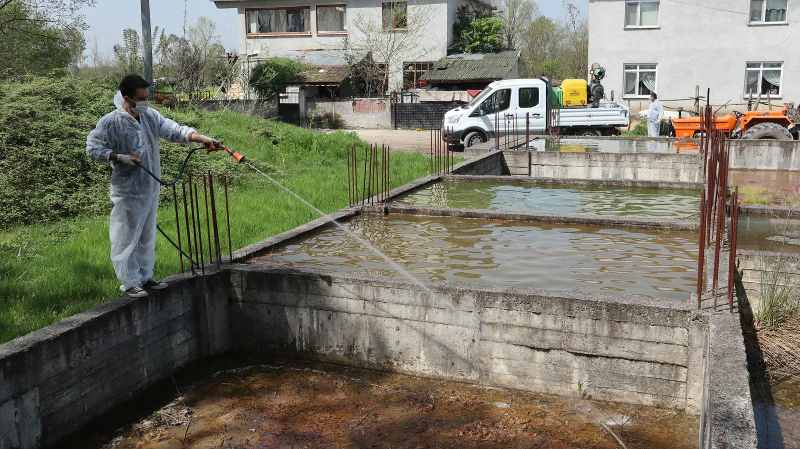 16 CADDE, 5 MAHALLE VE 3 BULVAR İLAÇLANACAK