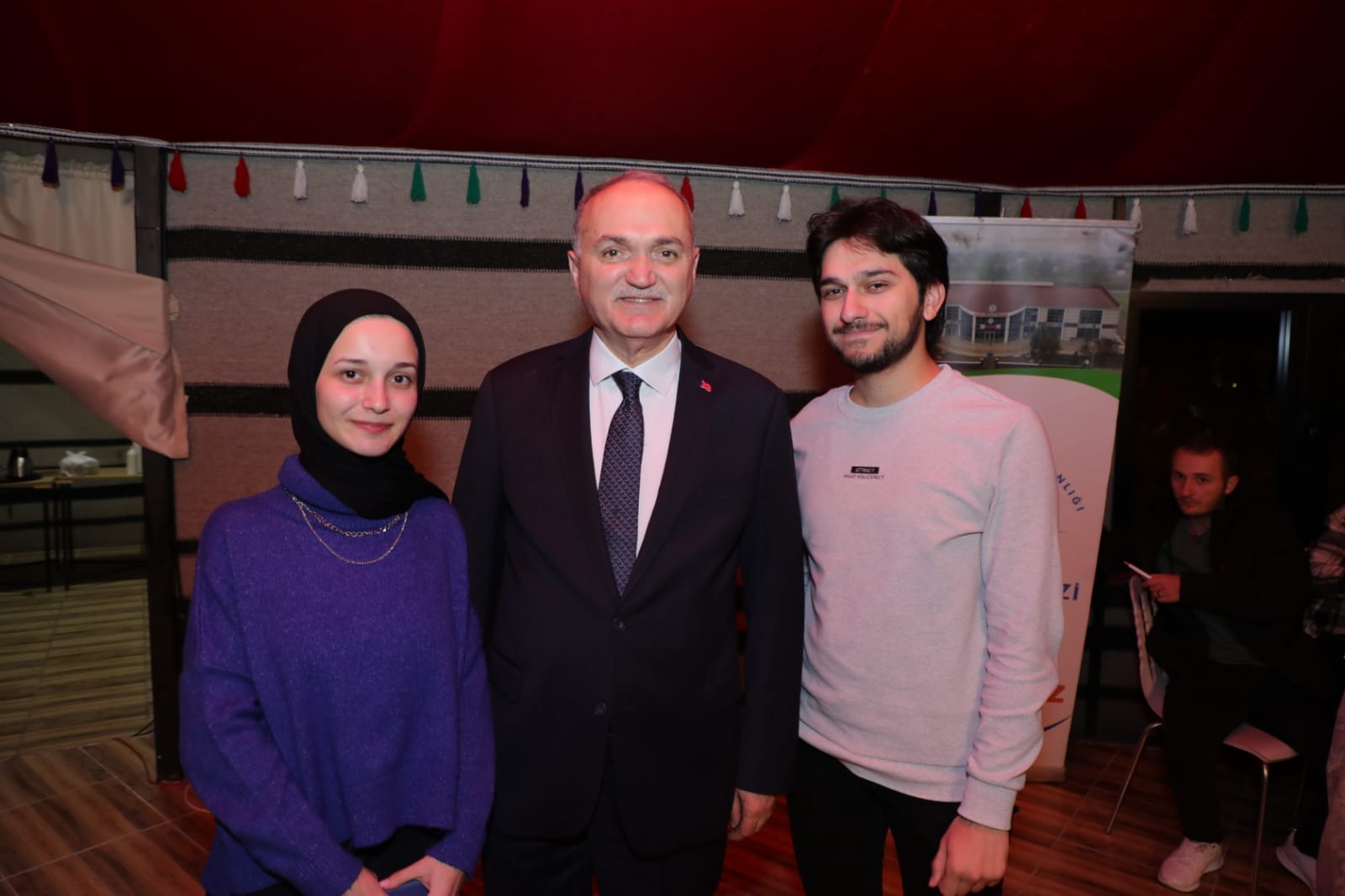 ÖZLÜ’DEN GENÇLERE DÜZCE’Yİ GEZİN ÇAĞRISI