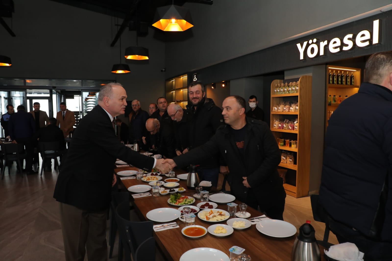 BAŞKAN ÖZLÜ, KÖY MUHTARLARIYLA BİRARAYA GELDİ