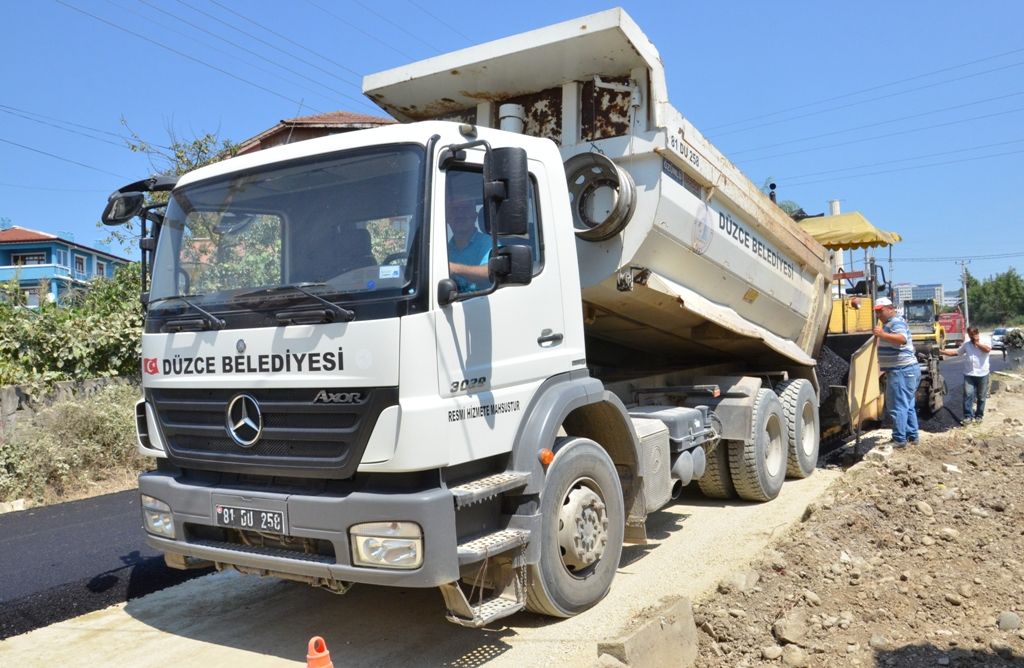 KIŞ ÖNCESİ CADDELERE GENEL BAKIM