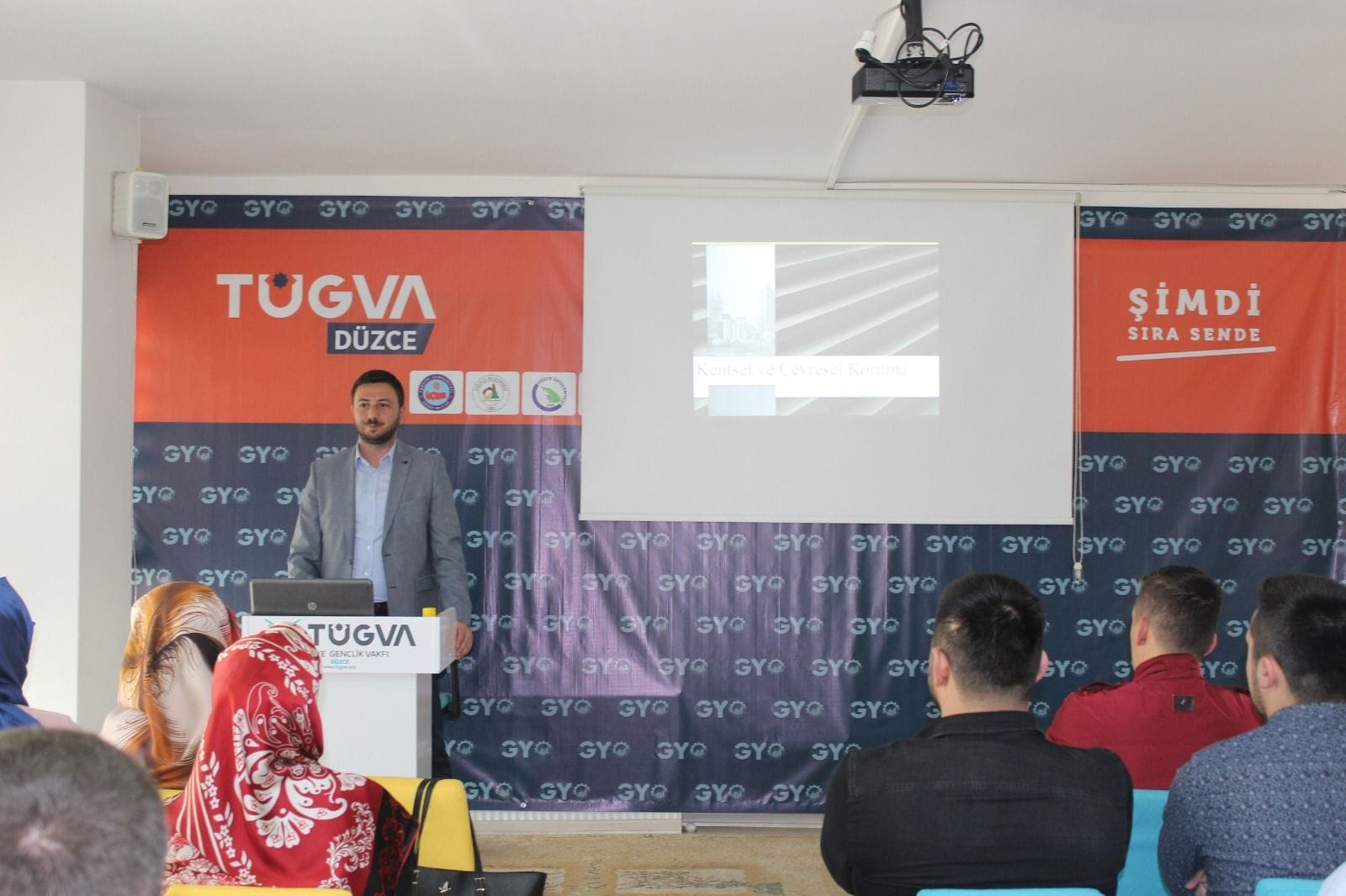 GENÇ YÖNETİCİLER İÇİN EĞİTİM DÜZENLENDİ