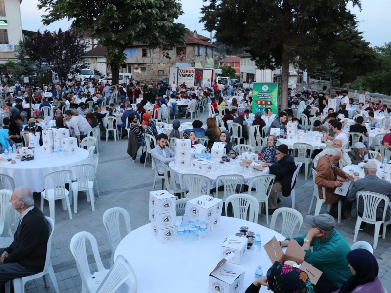 ORUCUNU KONURALP SAKİNLERİ İLE AÇTI