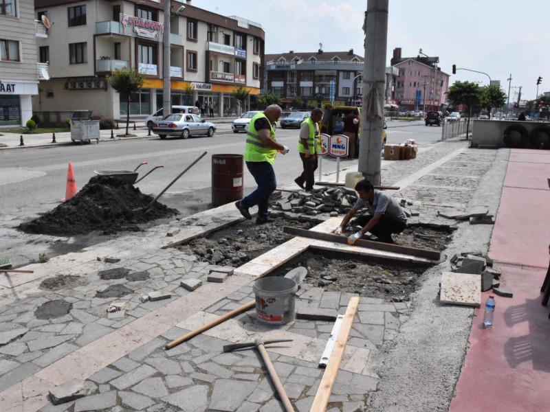 KALDIRIMLARDA TADİLAT ÇALIŞMASI