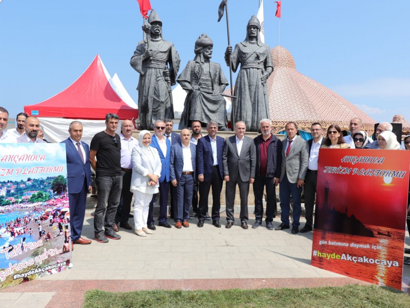 AKÇAKOCA'DA TURİZM KALDIĞI YERDEN DEVAM