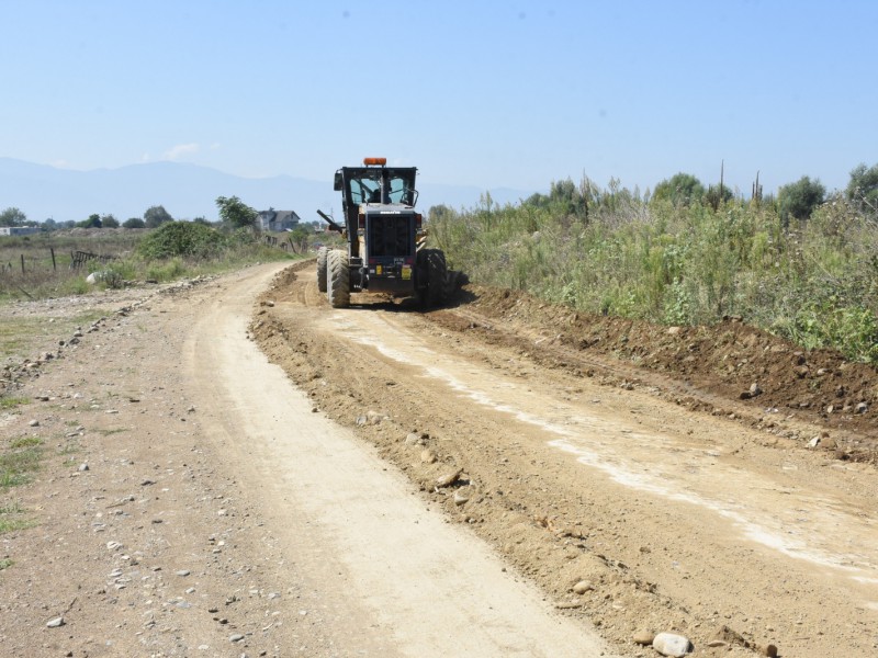 YOL GENİŞLETME DEVAM EDİYOR