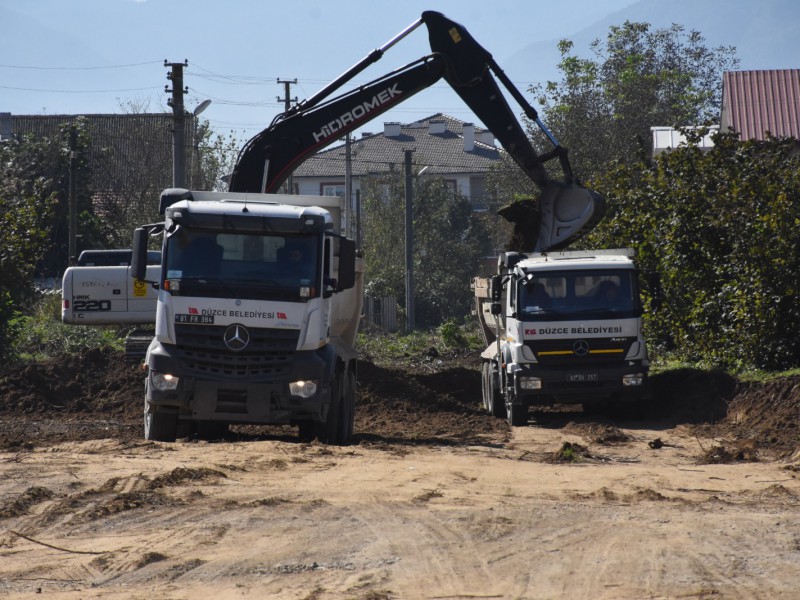 YOL AÇMA ÇALIŞMALARI CUMHURİYET MAHALLESİNDE