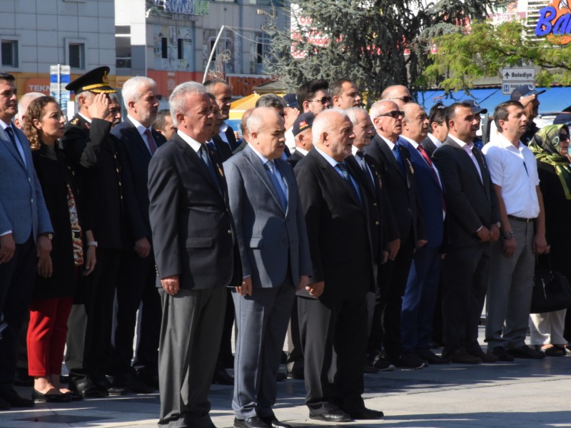 GAZİLER GÜNÜ TÖRENLE KUTLANDI