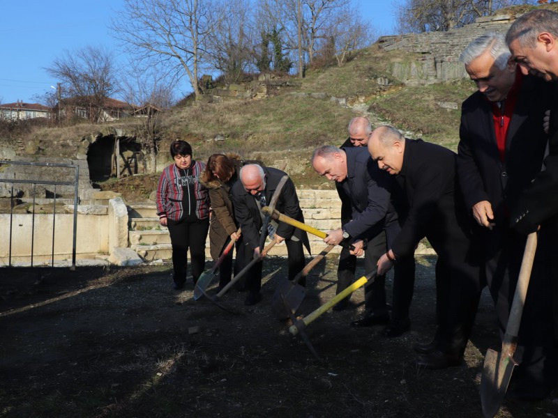 KONURALP İÇİN KAZI SEFEBERLİĞİ BAŞLADI